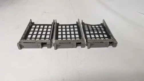 Lot of 3 Cisco 800-35052-01 2.5" HDD Caddy / Tray UCS C220 C240 C460 SAS/SATA