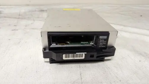 QUANTUM TAPE DRIVE LTO-5 HP LIBRARY 8-00603-01 UF-HE-LTO5-FC QTM 8Gb - Image 2