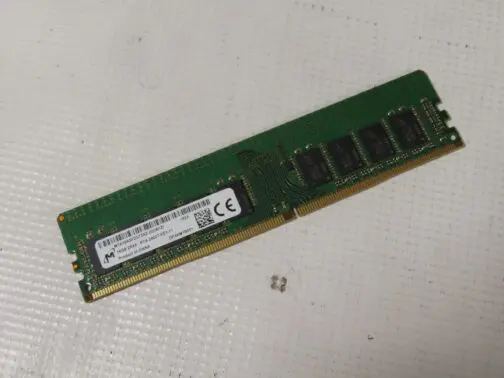 Micron MTA18ASF2G72AZ-2G3 16gb 2Rx8 2400T ECC UDIMM Server Memory