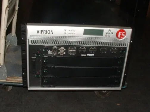 F5 VIPRION 4 Application Delivery Controller (ADC) With 1 Each PB200N Blade - Image 2