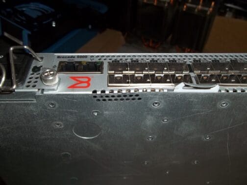 Brocade 5000 DL-5020-0004 32-port SAN Switch 8-port Active License - Image 2