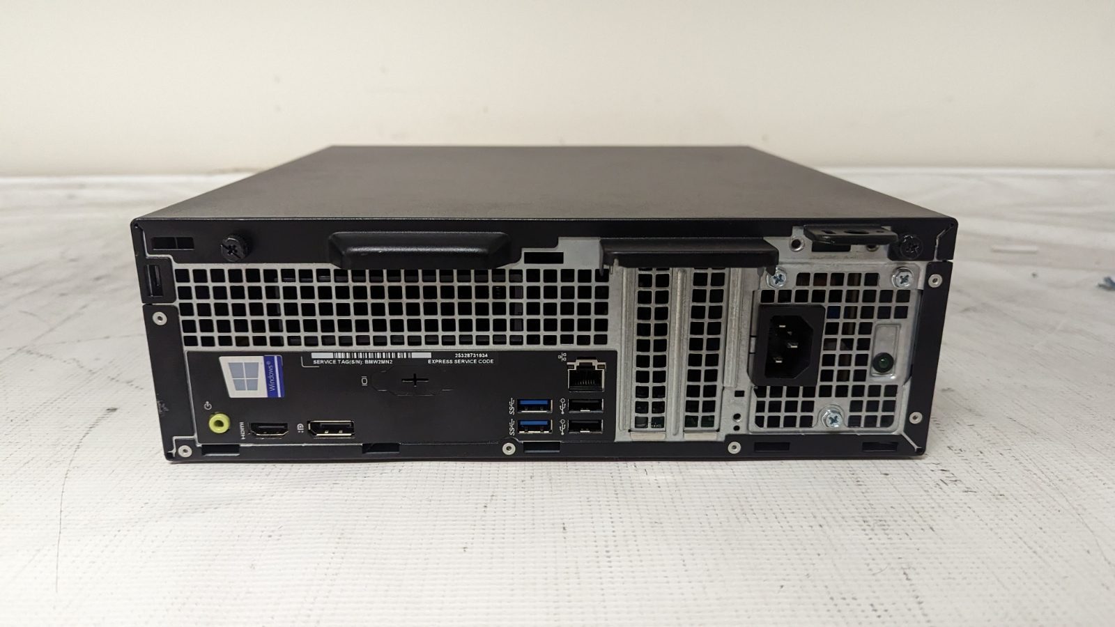 Dell Optiplex 3050 SFF Intel i5-7500 3.4GHz / 8GB / 1TB SATA