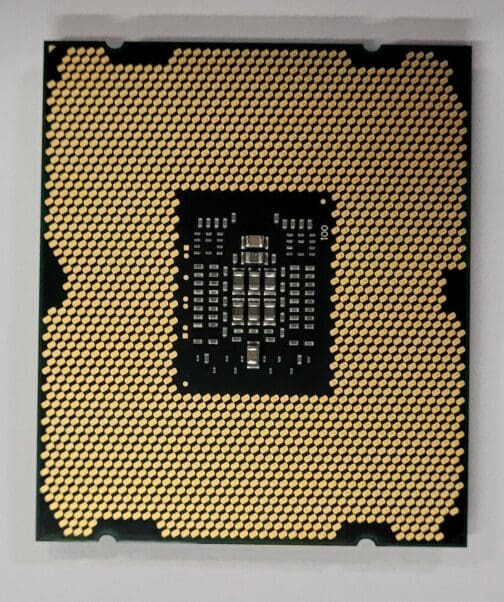 Intel Xeon E5-1620 V1 3.6GHz 4-Cores Processor CPU LGA2011 SR0LC - Image 2