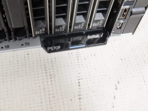 Dell/EMC VxRail P570F 2.5" 2x Gold 6132 2.6GHz  256gb  HBA330  NVME  8x Trays - Image 5