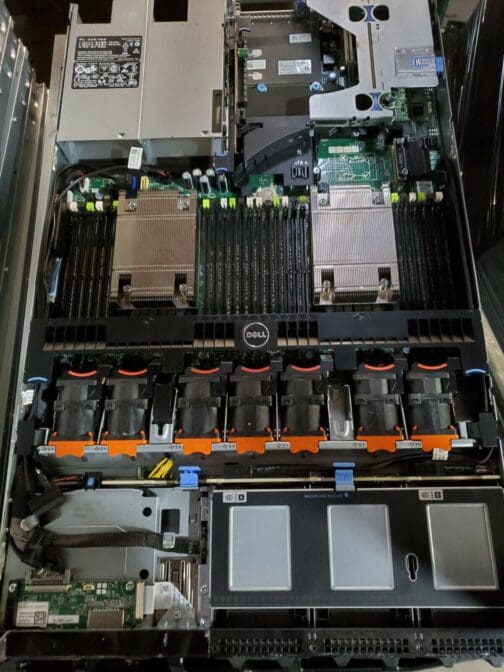 Dell PowerEdge R630 Server / 2x E5-2630 V3 16-Cores / 16GB RAM / RPS / 2x Trays - Image 3