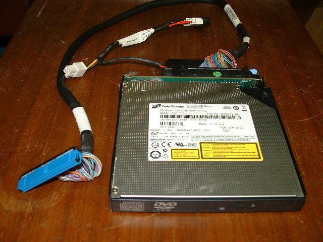 Dell Poweredge 2950 CD-RW DVD ROM Combo Drive / Cables TC509 DH689