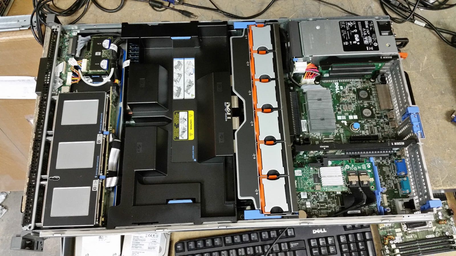 Dell Poweredge R815 4x Opteron 6136 2.4ghz 8-core / 64GB RAM / 6x 146GB ...